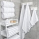 thumbnail image 2 of Juego de toallas de baño American Soft Linen Luxury, 4 piezas, color blanco, 2 of 9