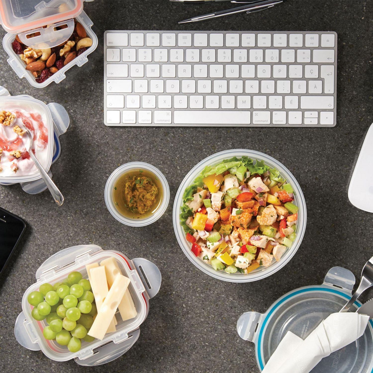 Starfrit LocknLock Easy Match Plastic Container - 47oz/1.4L - Airtight, Leakproof & Nestable - 4-Sided Locking Lid