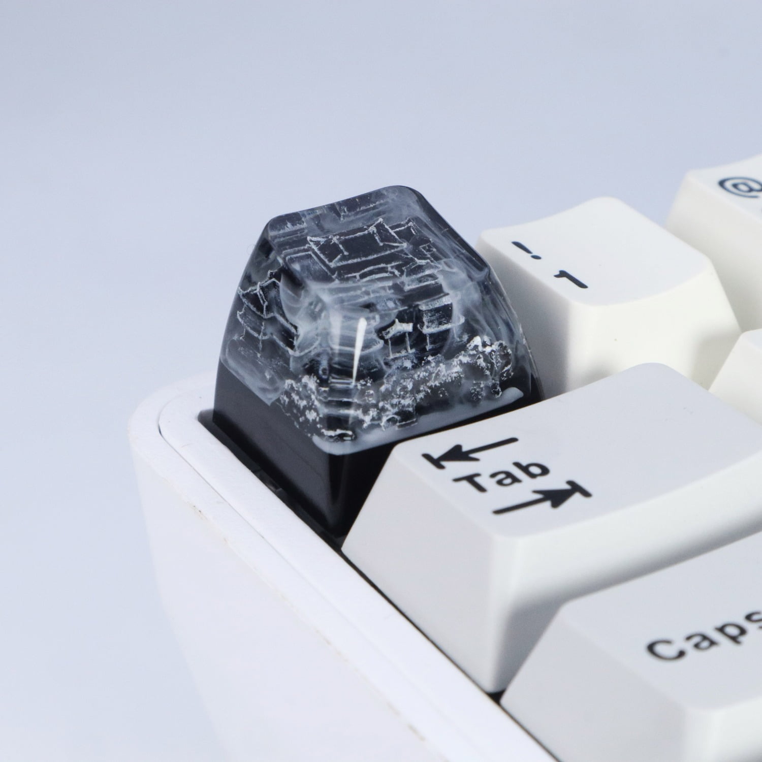Artisan Resin Keycaps for Mechanical Keyboard,Ink Painting Style with Great Wall & Pavilion Design, Translucent Glow Keycaps