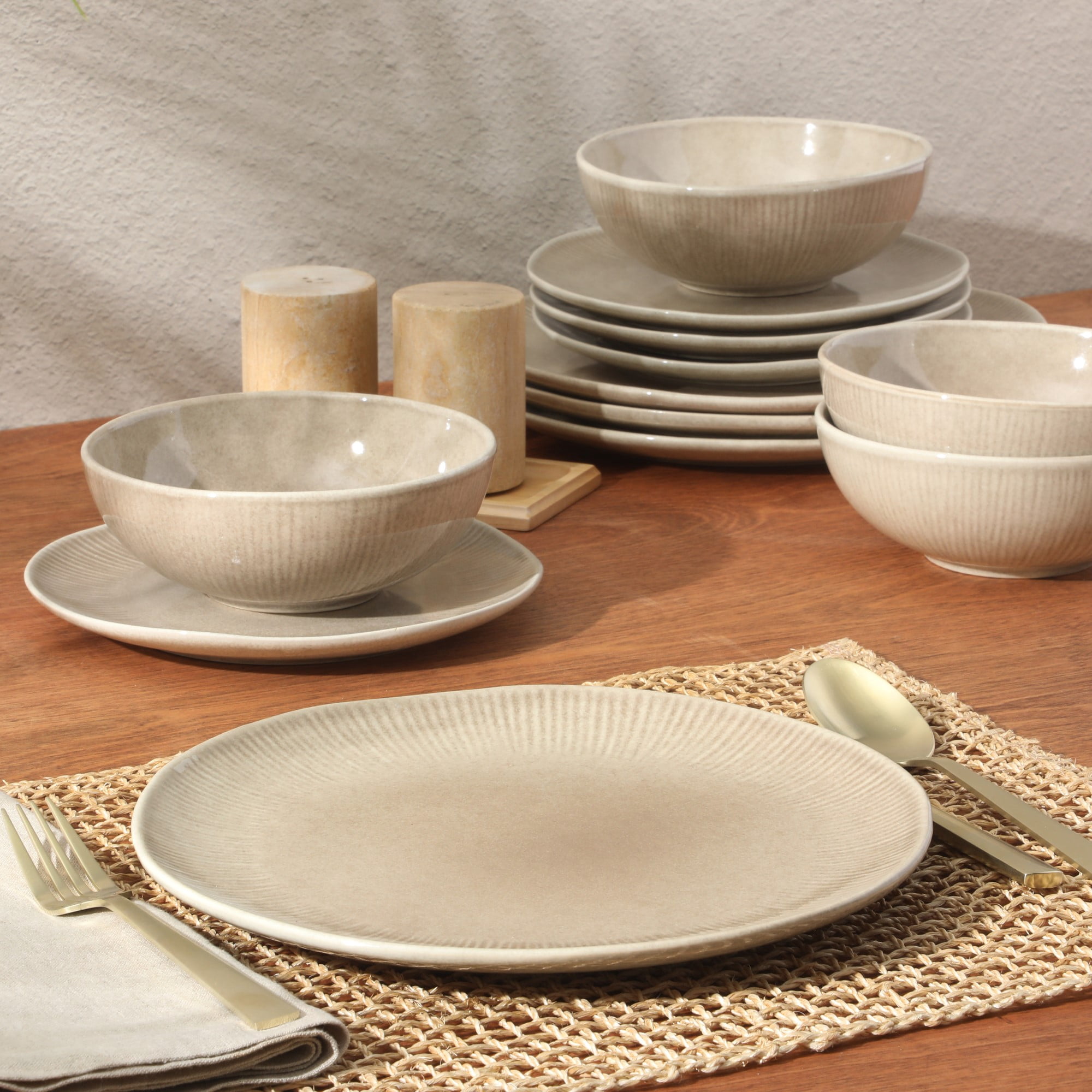 Gibson Elite Sandy Pines Stoneware Plates and Bowls Set - 12 Piece Reactive Glaze Dinnerware Set - Service for 4 - Dishwasher and Microwave Safe - Cream Taupe