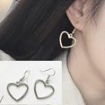 thumbnail image 4 of Pendientes colgantes de corazón hueco Yashi dorado y plateado para mujer, 4 of 5