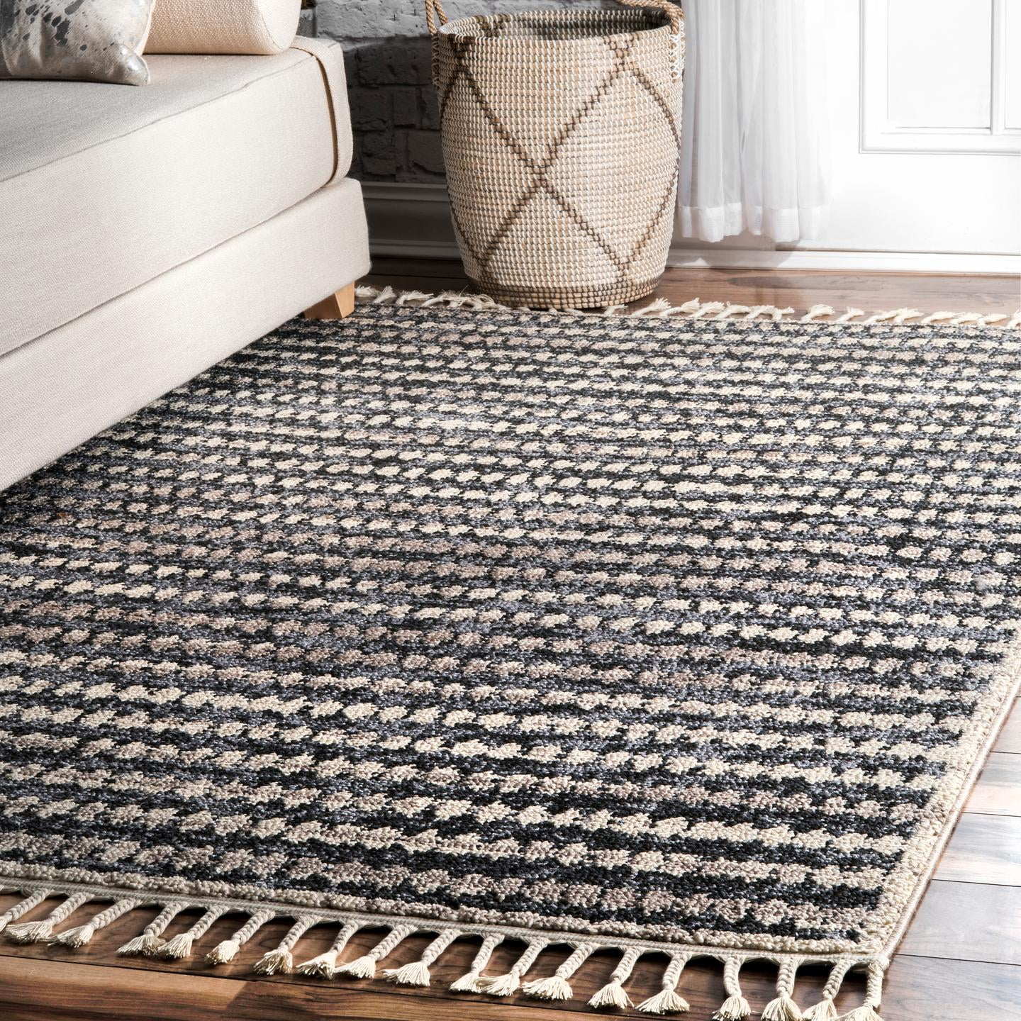 nuLOOM Sophia Striped Tassel Rug Area Rug