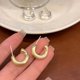 thumbnail image 1 of Pendientes únicos de Joker con hebilla de oreja de estrella de cinco puntas con diseño de nicho simple a la moda para mujer, 1 of 5