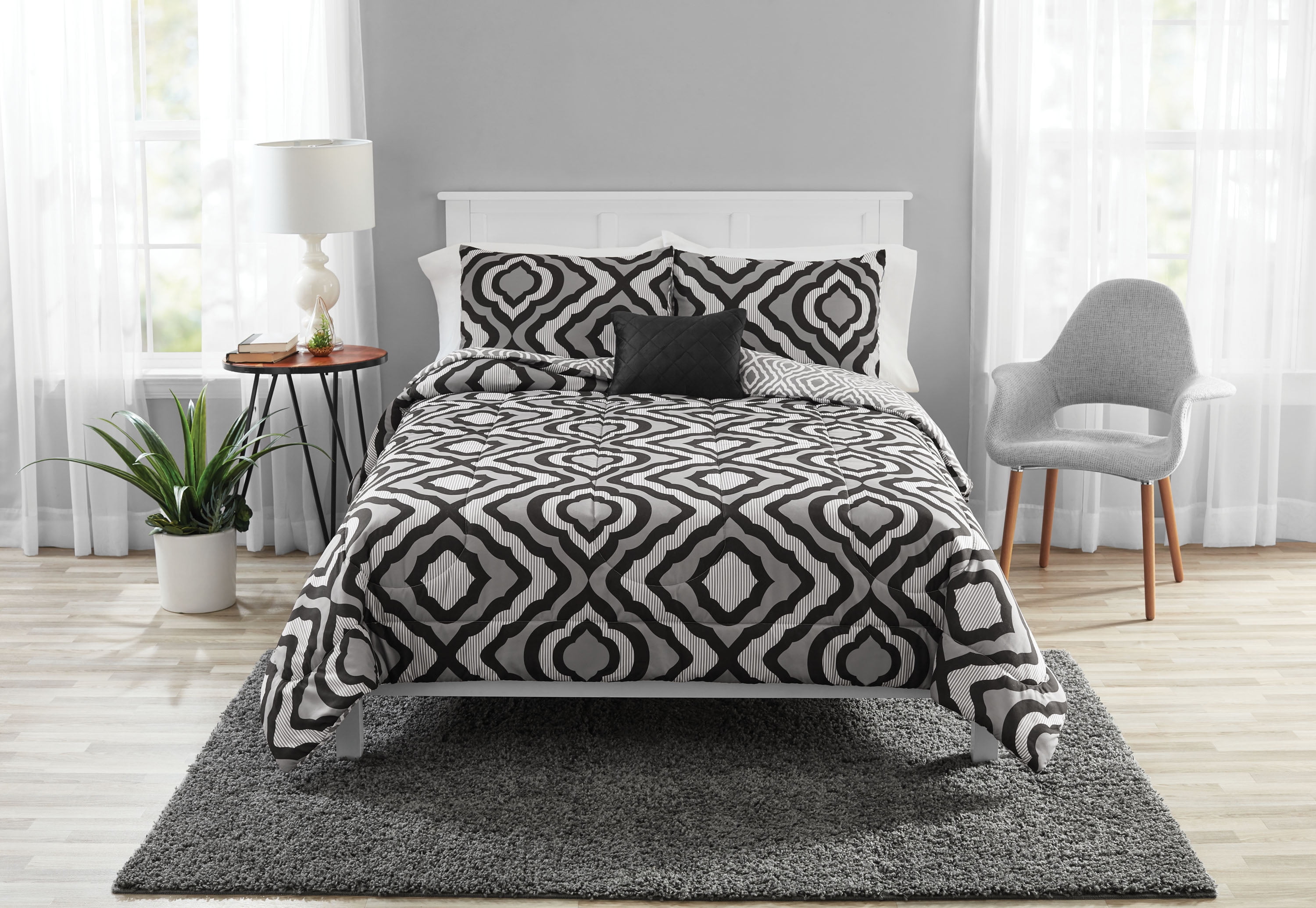 Mainstays Bree 8-Piece Black/Grey Trellis Polyester Comforter and Quilt ...