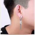 thumbnail image 3 of Pendientes Yashi con Borlas y Cadena de Acero Inoxidable Clip para Oreja Negro, 3 of 5