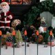 thumbnail image 4 of GOOHOCHY 30 estacas de plástico para iluminación de jardín, de repuesto, para Navidad, 4 of 7