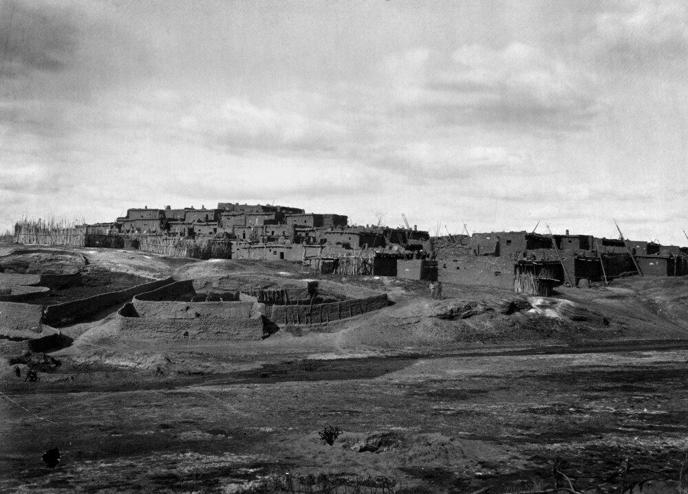 New Mexico Zuni Pueblo. /Na Zuni Pueblo Village In New Mexico