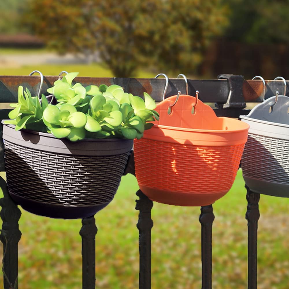 Set of 2 Pcs Hanging Planters Outdoor Hanging Basket Plastic Flower Pot Plants Holder Hanger for Balcony Fence Wall Mounted