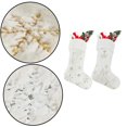 thumbnail image 3 of Paquete de 2 medias navideñas blancas nevadas con copo de nieve bordado colgante para decoración de fiesta de Navidad, 3 of 5