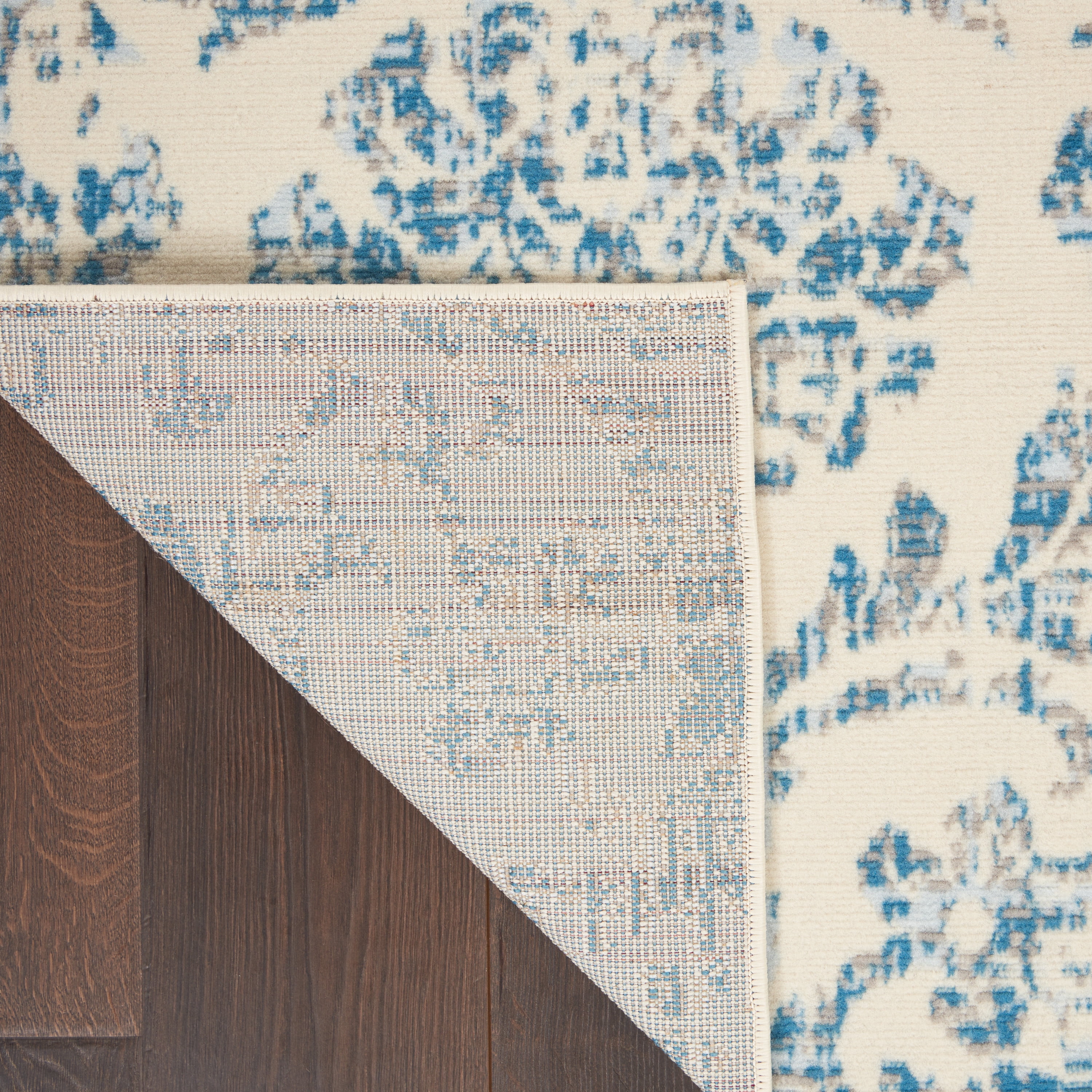 Nourison Bliss Vintage Farmhouse Ivory/Blue 4' x 6' Area Rug, (4' x 6')