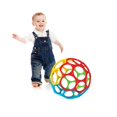 thumbnail image 2 of une Balle En Caoutchouc Souple Avec Des Trous Petits, Moyens Et Grands Pour Que Bb Puisse Saisir La Balle, 2 of 4