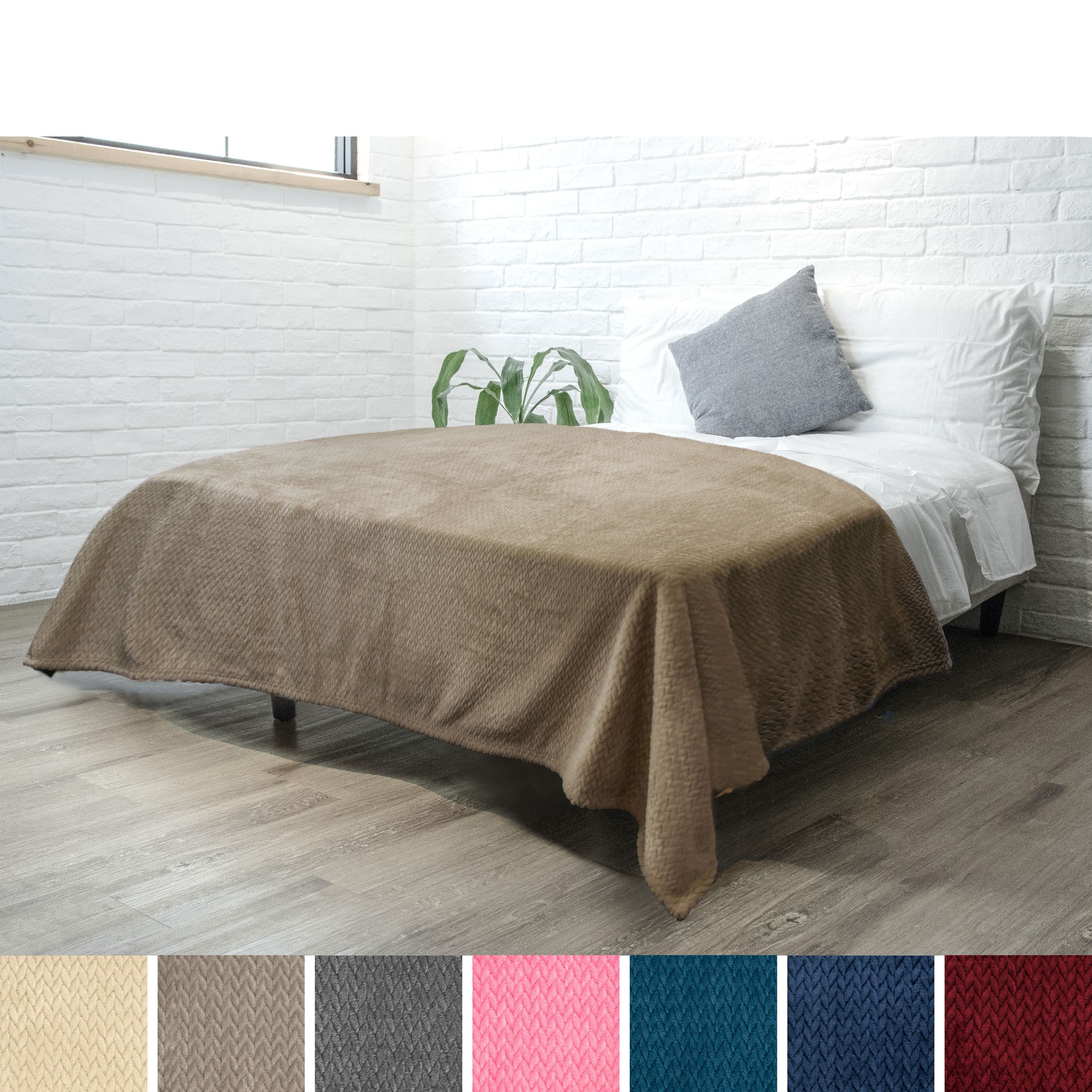 Luxury Brown Fleece Throw Blanket Full Queen Size Solid Color Weighted Throw Cozy Super Soft Warming Blanket For Bed Sofa Couch Adults Travel Casual Style Bedding Lightweight Fuzzy Plush Polyester Luxury Brown Fleece Throw Blanket Full Queen Size Solid Color Weighted Throw Cozy Super Soft Warming Blanket For Bed Sofa Couch Adults Travel Casual Style Bedding Lightweight Fuzzy Plush Polyester