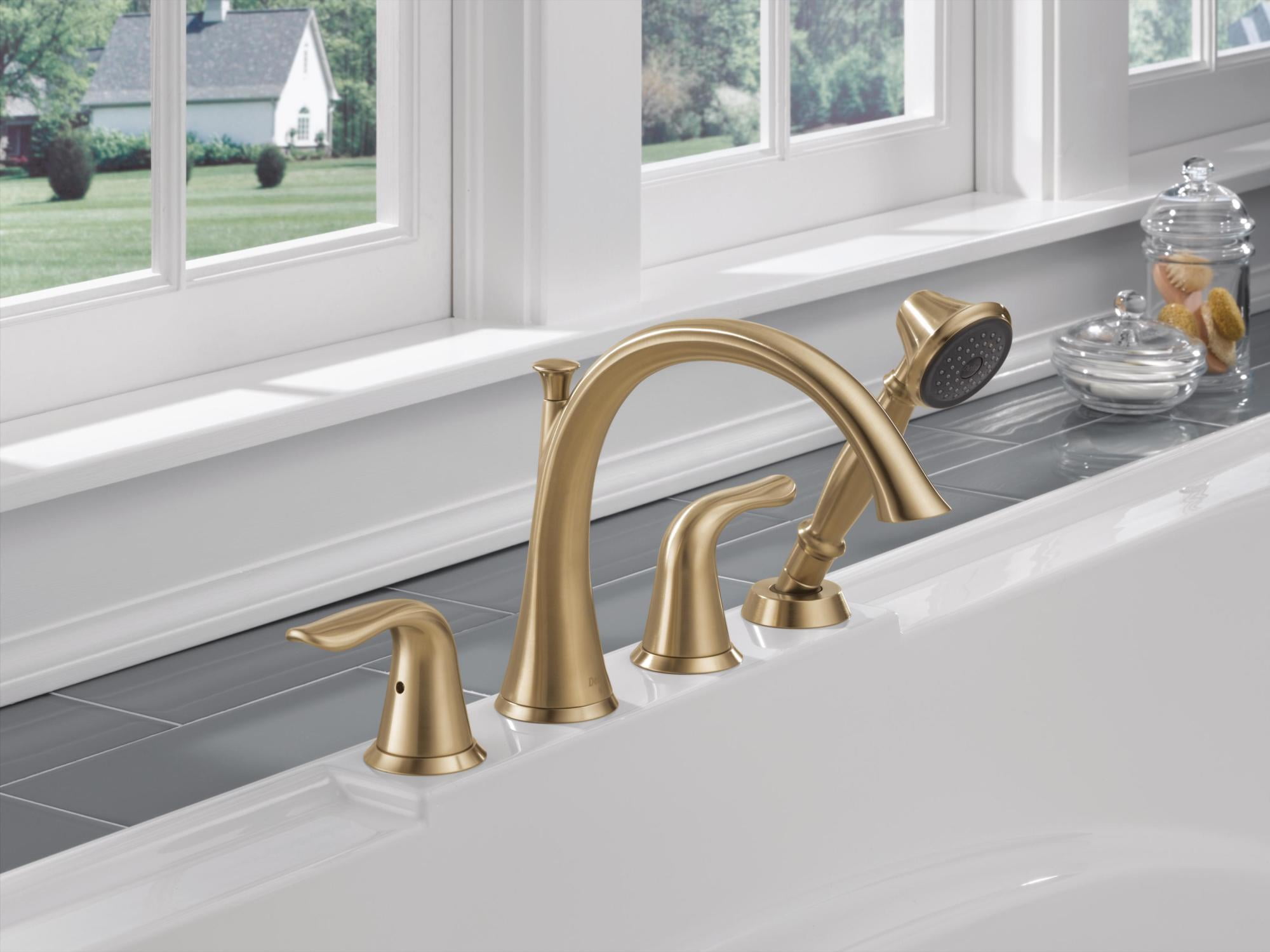 Delta Lahara Roman Tub with hand shower Trim in Chrome T4738