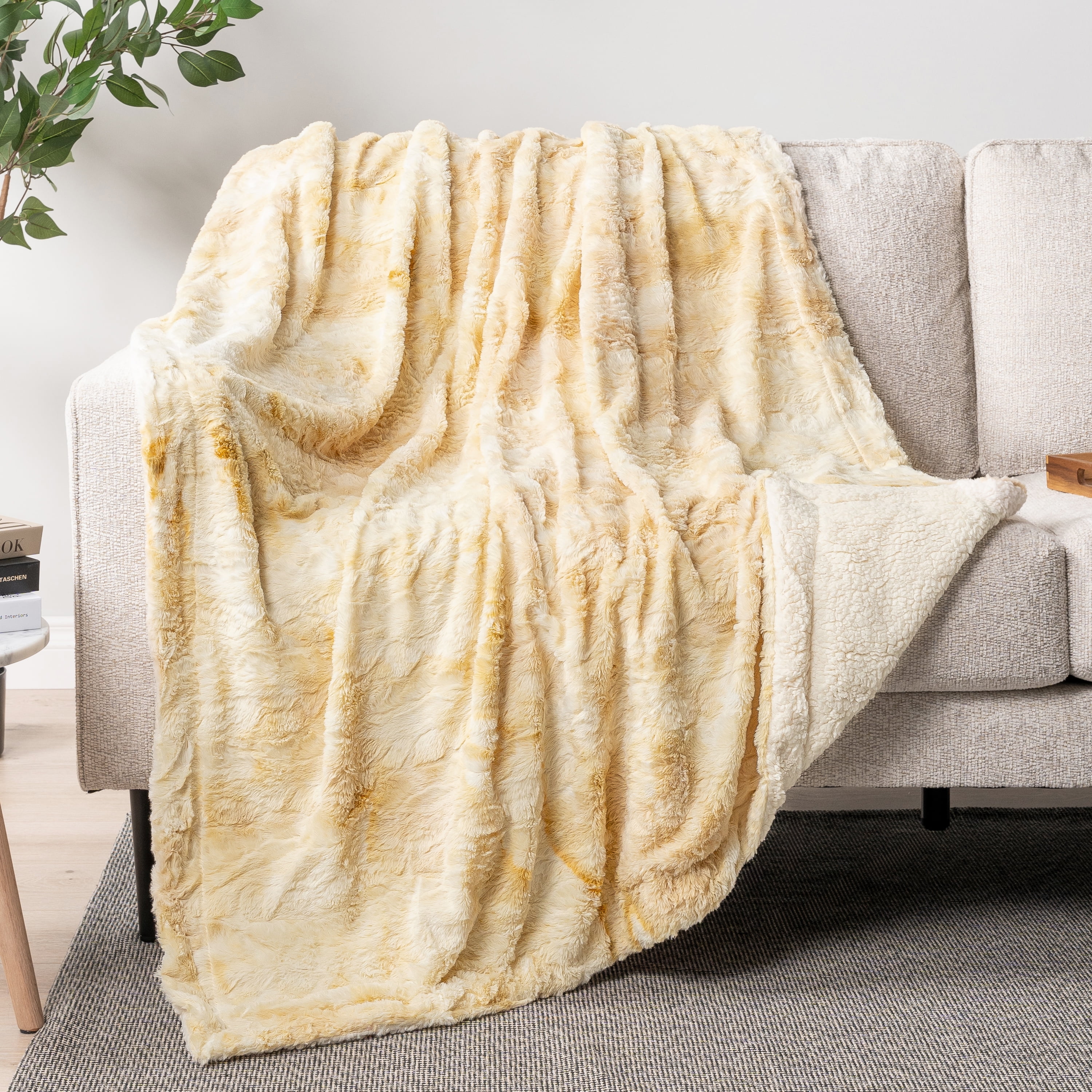 PAVILIA Faux Fur King Bed Blanket Tie-Dye Beige Ivory, Soft Warm Sherpa Blanket for Bed, Fluffy Plush Thick Fleece Blanket for Couch Sofa, Reversible Furry Shaggy Large Blanket, Cream 90x108
