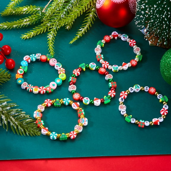 PISONIC Christmas Bracelets Set for Women Xmas Preppy Clay Stretch Charm Beads Stackable Heishi Bracelet Christmas Tree Snowflake Santa Claus Jingle Bell Accessories Party Friendship Gift(5pcs)