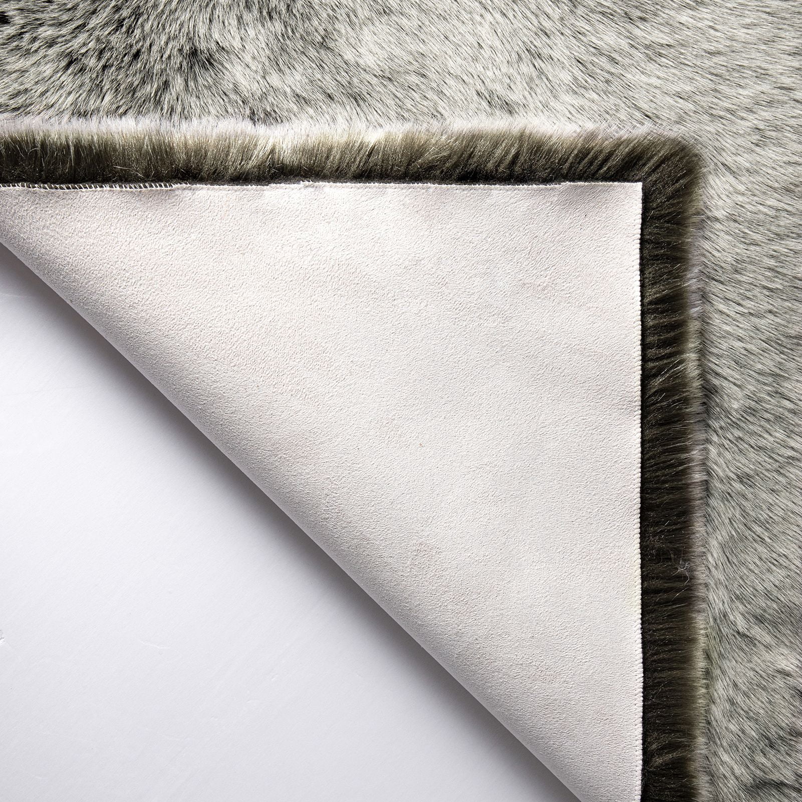 Phantoscope Ultra Soft Faux Fox Fur Grey, Indoor Area Rug, 3 x 3 ft, Round