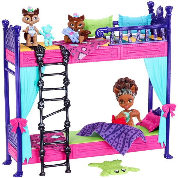 Monster High Monster Family Wolf Bunk Bed Playset & Dolls