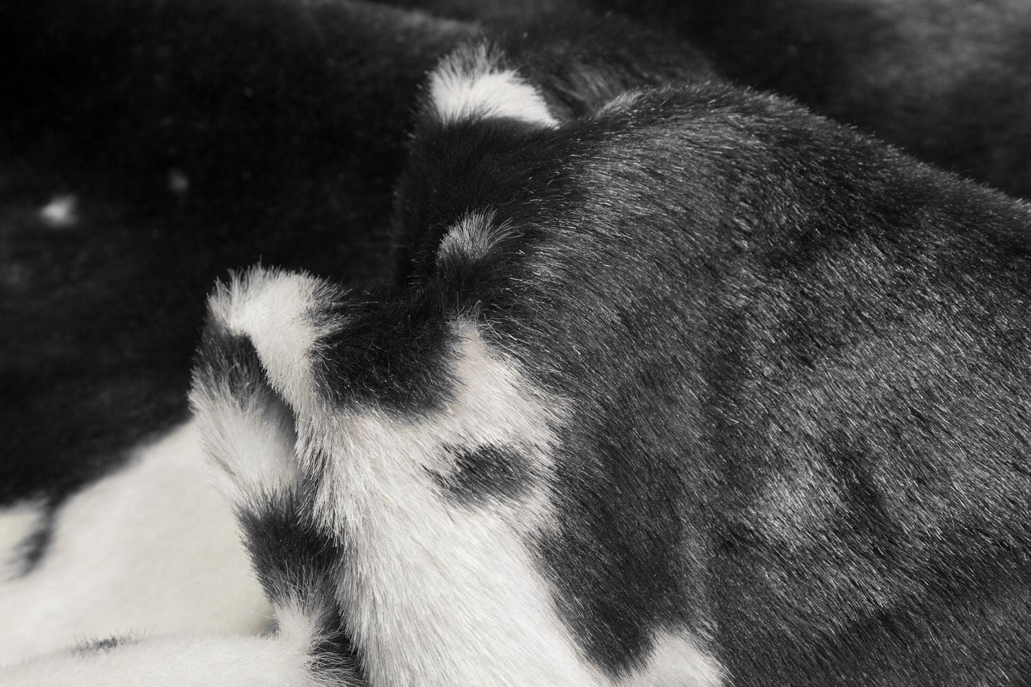 H-Luxe Faux Fur Cowhide Rug