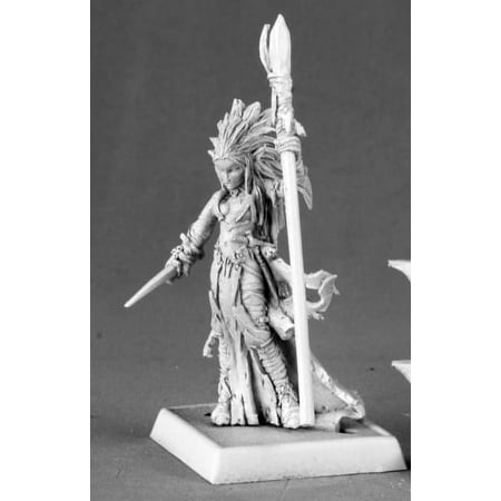 Reaper Miniatures Liela Mordollwen, Dark Elf Sorceress 14590 Darkreach Unpainted
