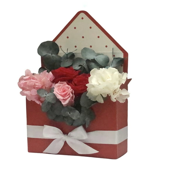 Arreglo de flores preservada en sobre rojo Mina’an-flor eterna Tonos rojo y rosado
