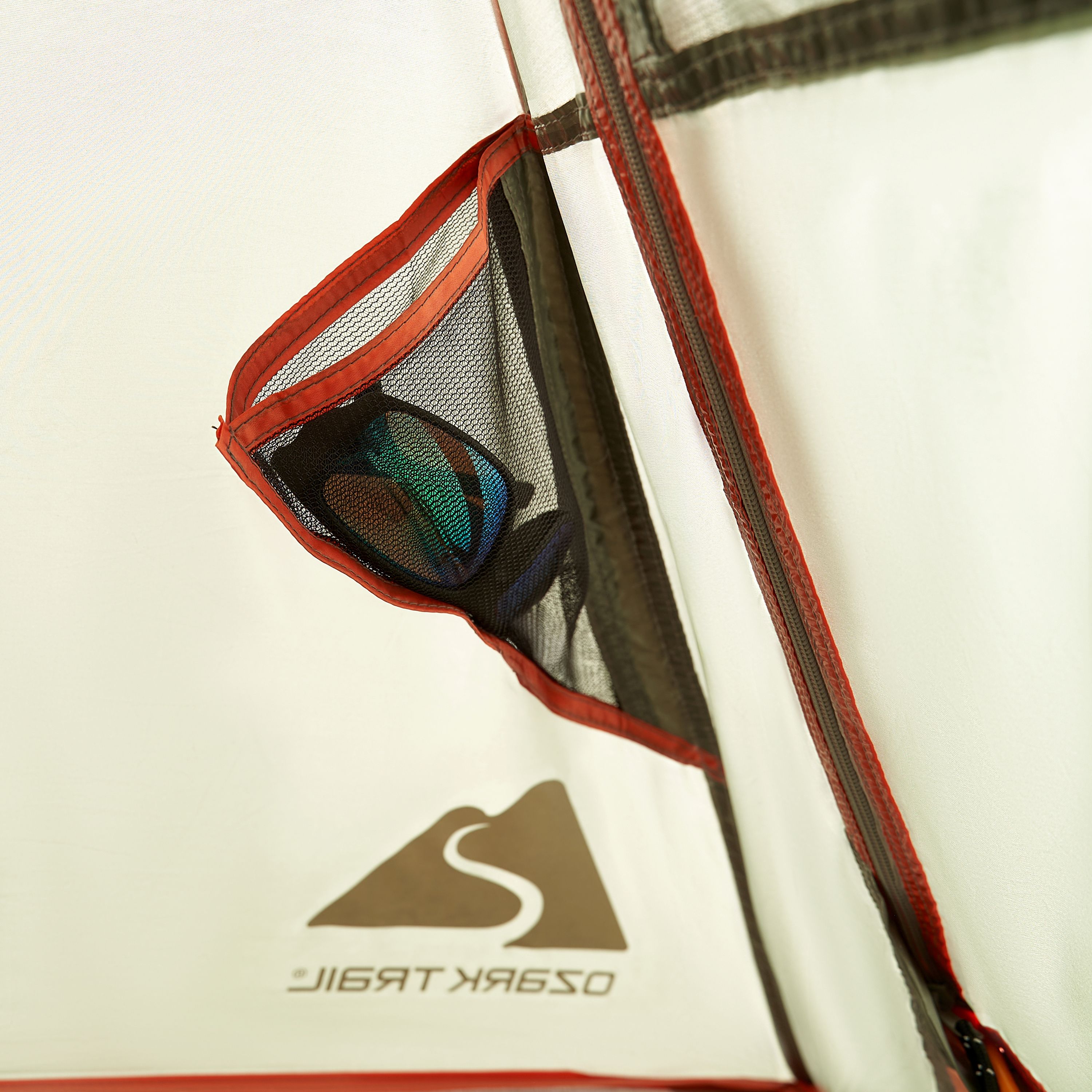 Carpa domo para 2 personas Ozark Trail con protección contra el clima y montaje fácil 8