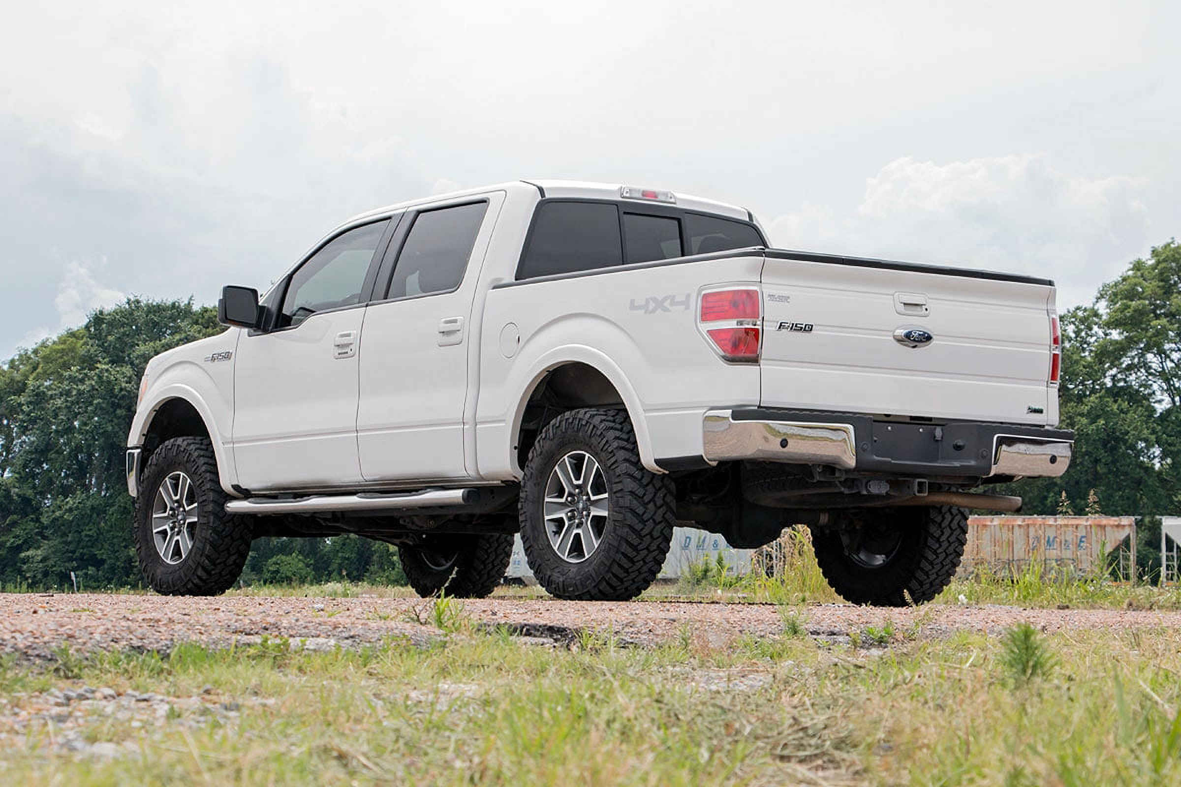 Rough Country 3" Bolt-On Lift Kit w/N3 Shocks for 14-20 F-150 4WD - 51014RED