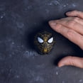 thumbnail image 2 of Bitty Boomers Marvel: No Way Home Spider-Man Traje negro y dorado - Mini altavoz Bluetooth, 2 of 5