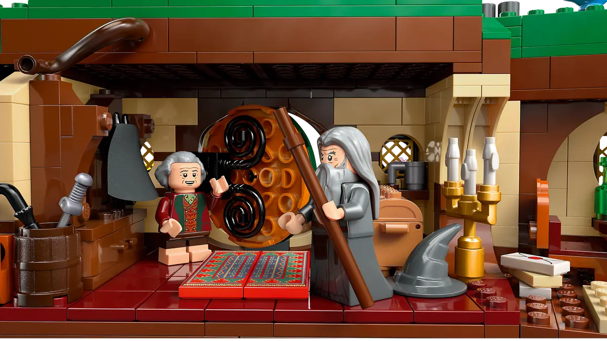 LEGO Icons 10354 The Lord of the Rings: The Shire