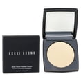 thumbnail image 2 of Polvo prensado Bobbi Brown, acabado transparente, amarillo pálido, 2 of 3