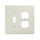 thumbnail image 2 of Placa de pared Leviton 2 Gang Midway de nailon termoplástico, color blanco, 2 of 4