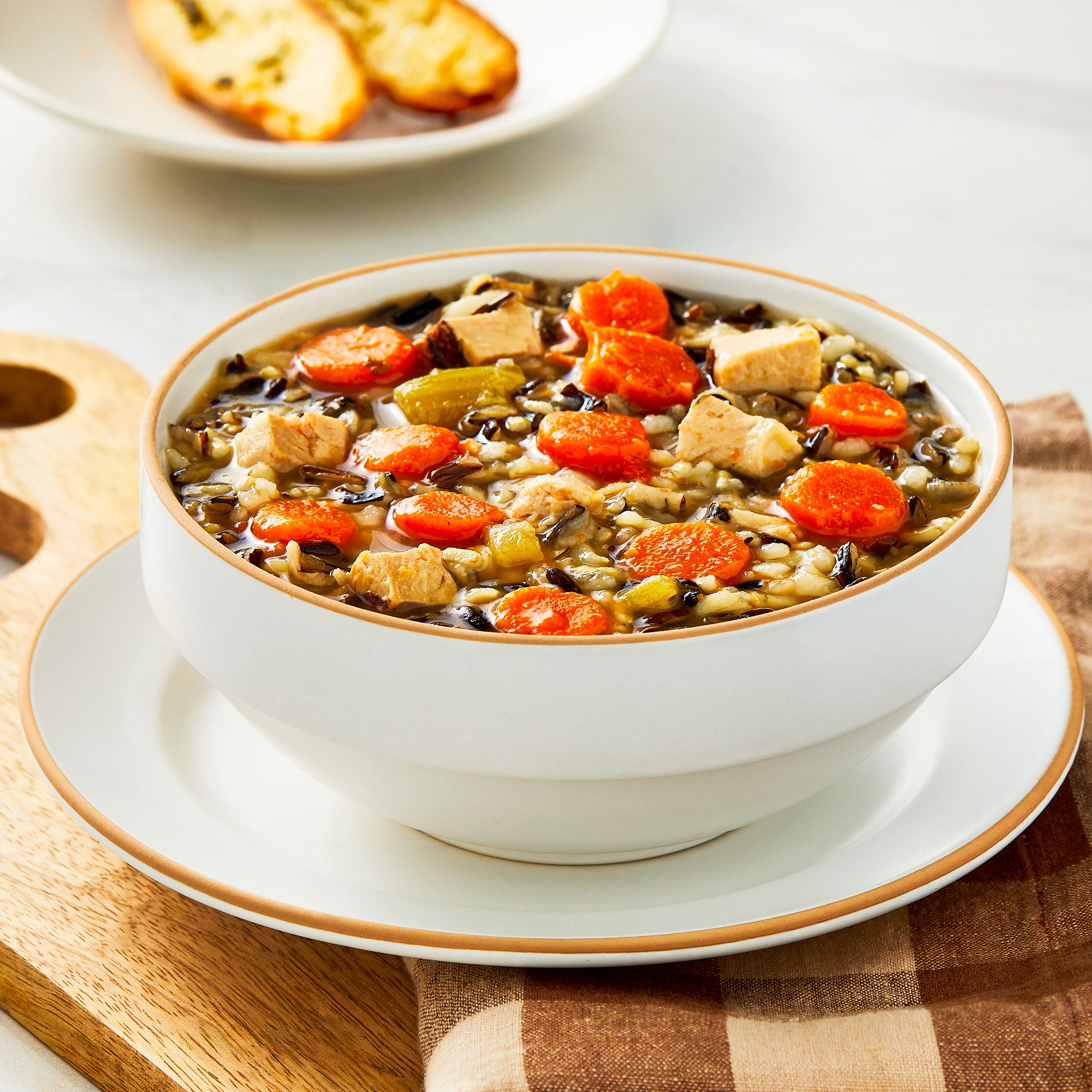 Great Value Organic Chicken & Wild Rice Soup, 18.6 oz Can