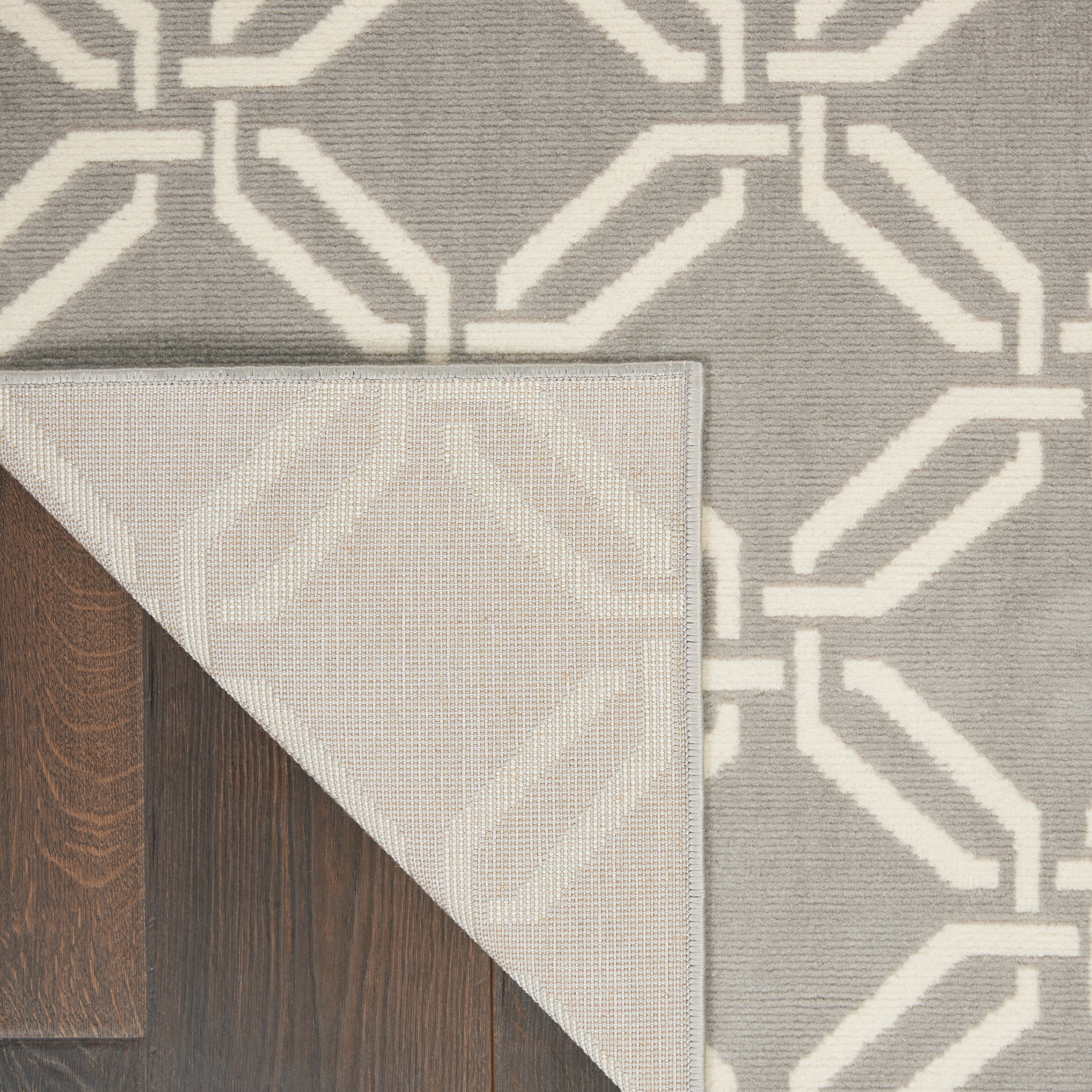 Nourison Bliss Transitional Trellis Grey 4' x 6' Area Rug, (4' x 6')