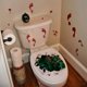thumbnail image 2 of Juego de 2 pegatinas de pared de Halloween 3D horribles pegatinas de pared DIY aterradoras decoración del hogar baño gritando criaturas oscuras sangrientas decoración de fiesta de Halloween cartel (hacha zombie) ER, 2 of 5