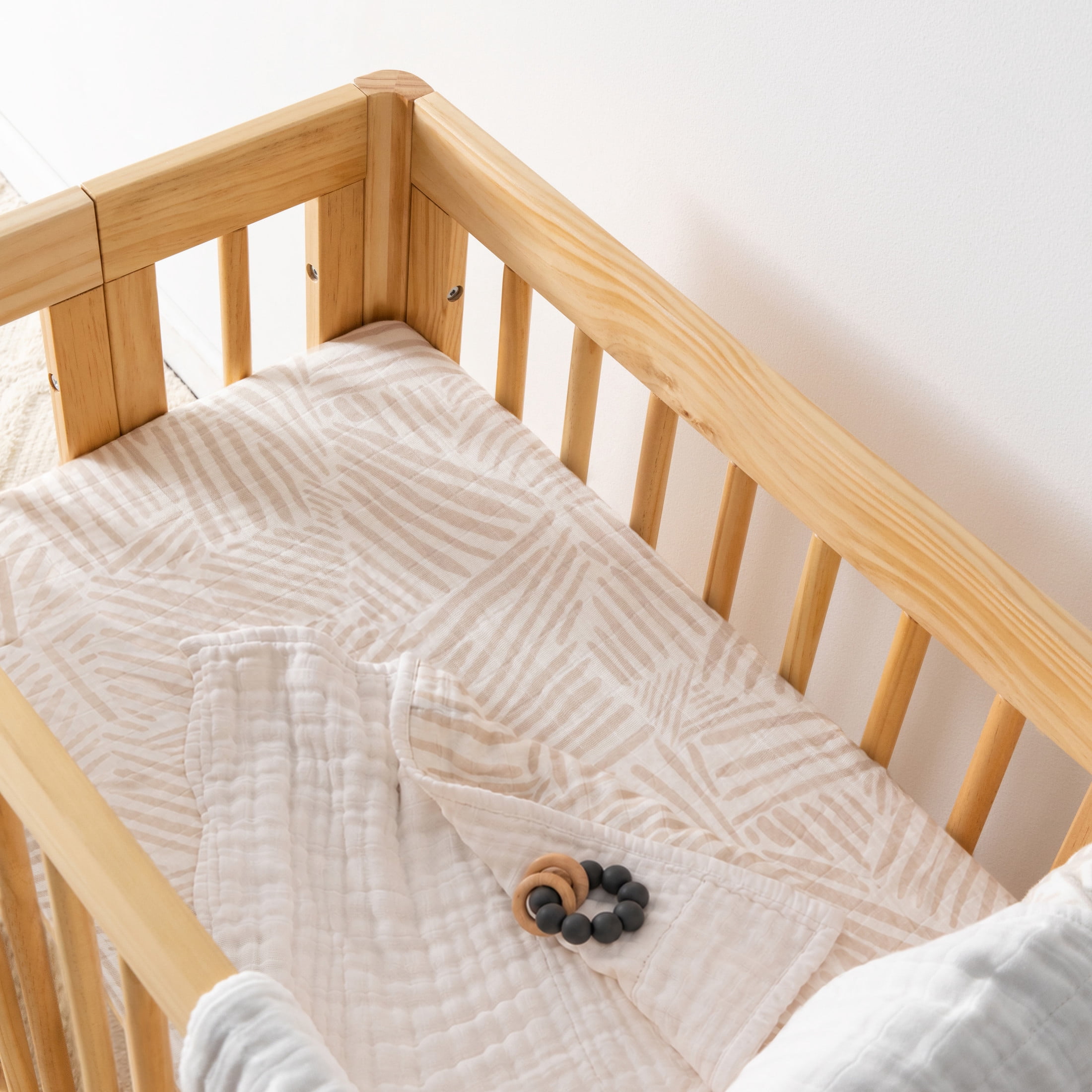Babyletto All-Stages Bassinet Sheet in GOTS Certified Organic Muslin Cotton