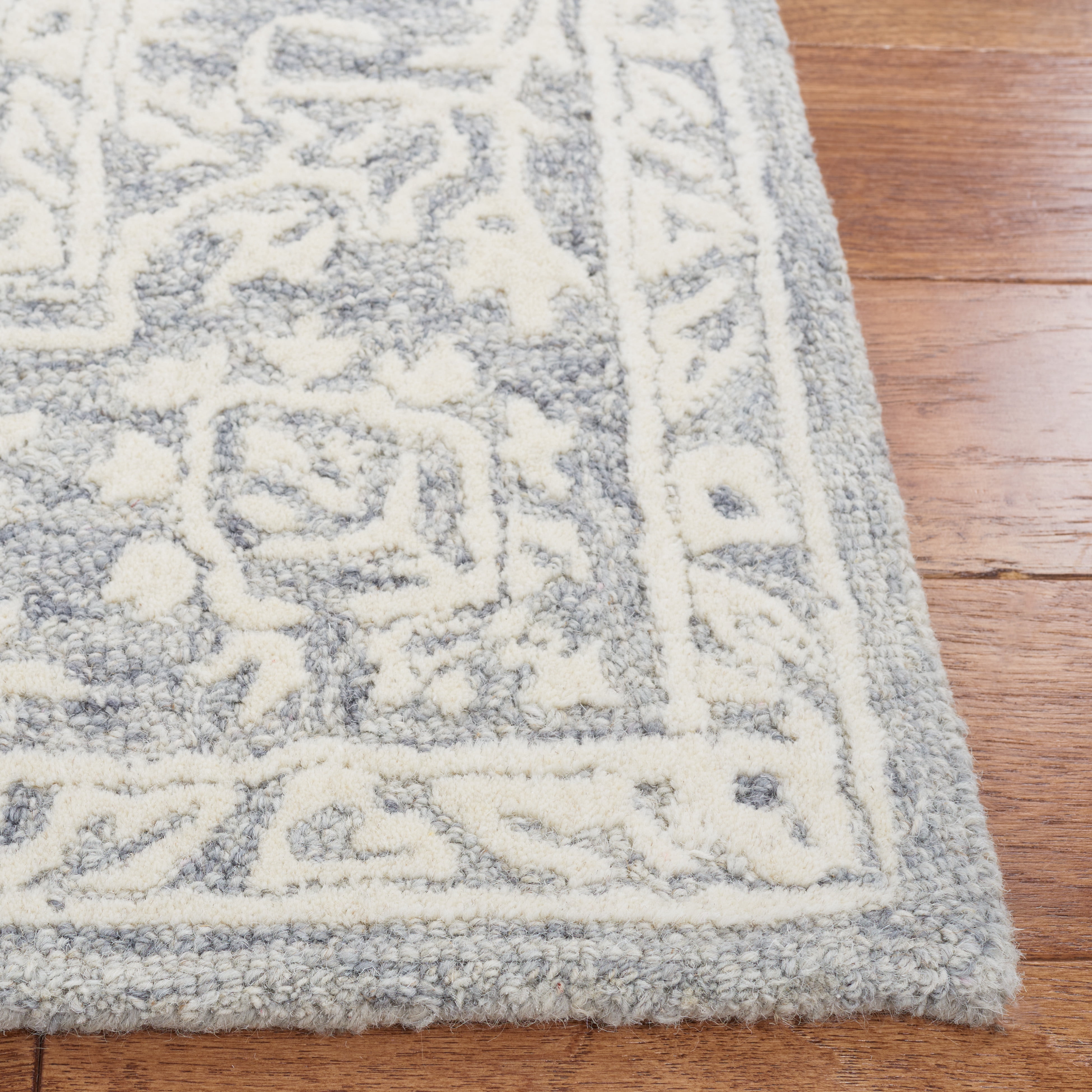 SAFAVIEH Metro Amias Medallion Area Rug, Dark Grey/Ivory, 8' x 10'