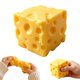 thumbnail image 1 of Juguete antiestrés fidget OIUJHG queso squishy de 5 cm, 1 of 7