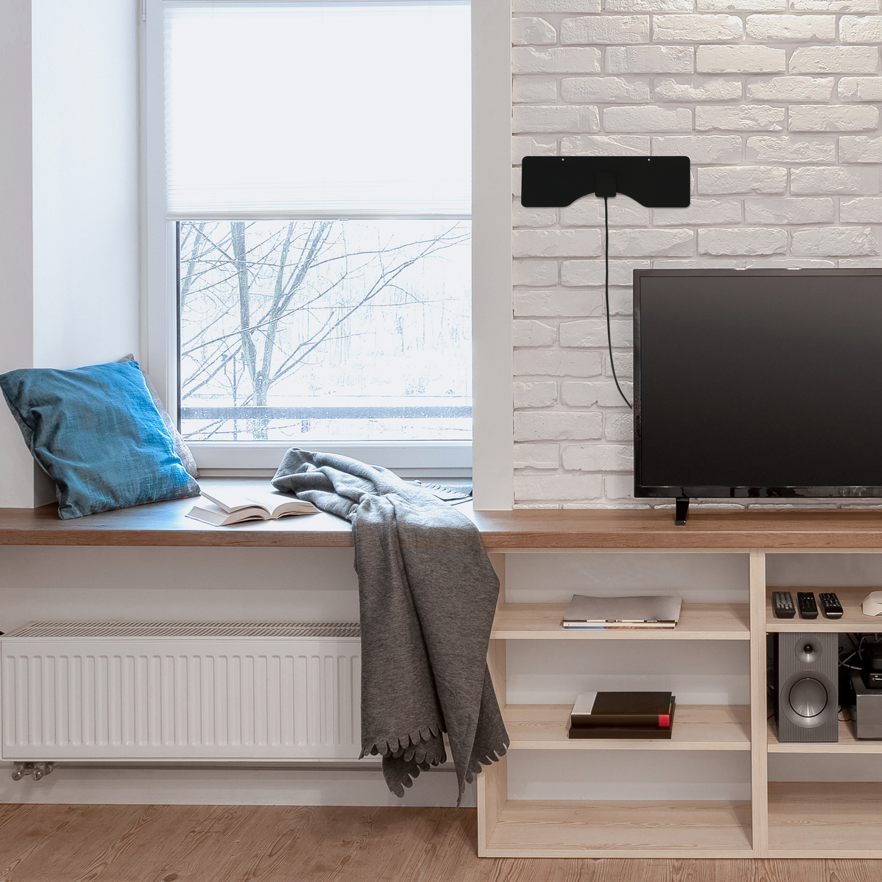 onn Indoor Ultra-Thin HDTV Antenna with 25-Mile Range photo 3