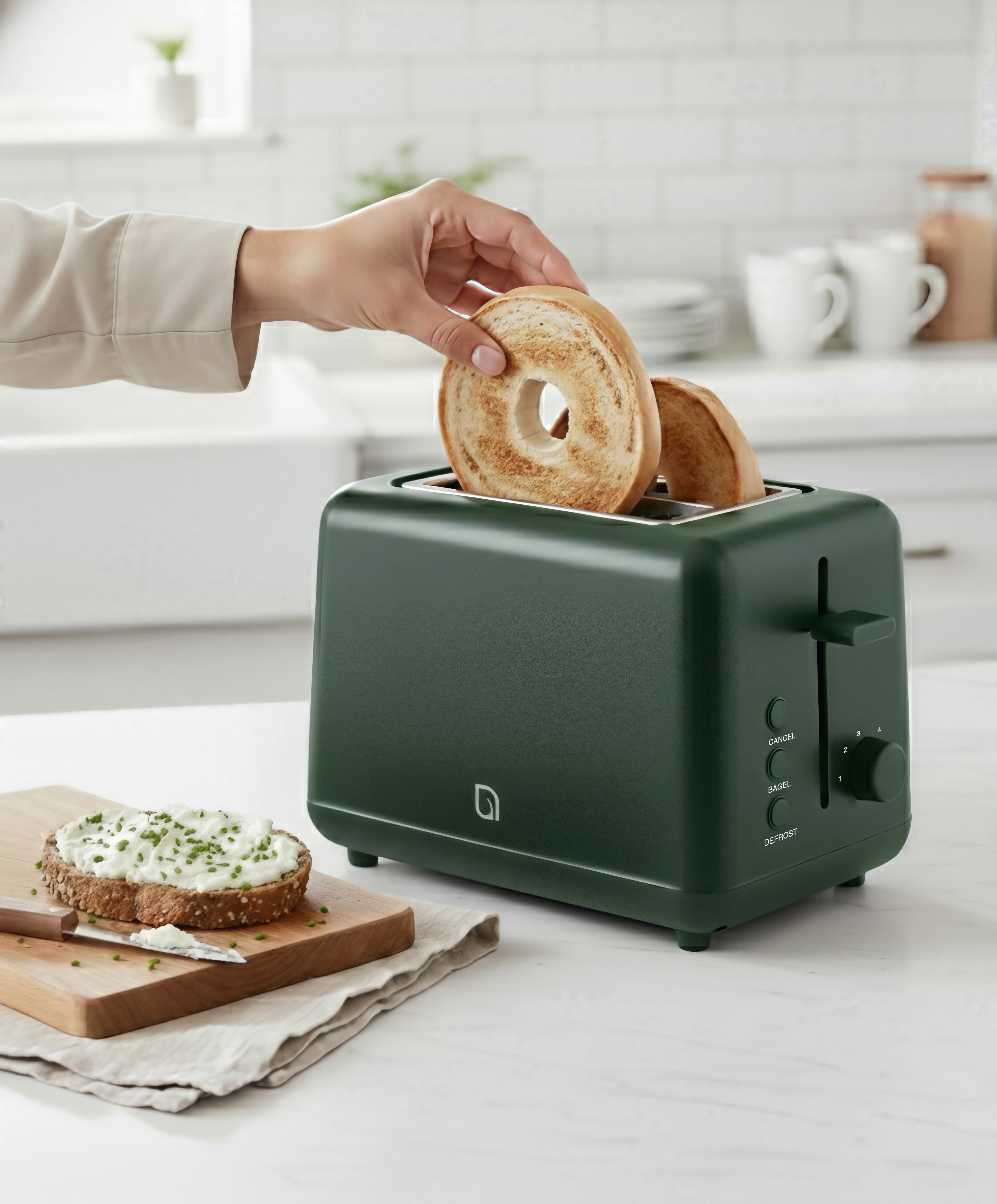 Willow Kitchen 2 Slice Toaster with Wide Slots for Bread, Bagels & English Muffins, Green – 6 Toast Shade Settings, Toast Boost, Defrost Function, Small Kitchen Appliance, 99% Recycled Plastic