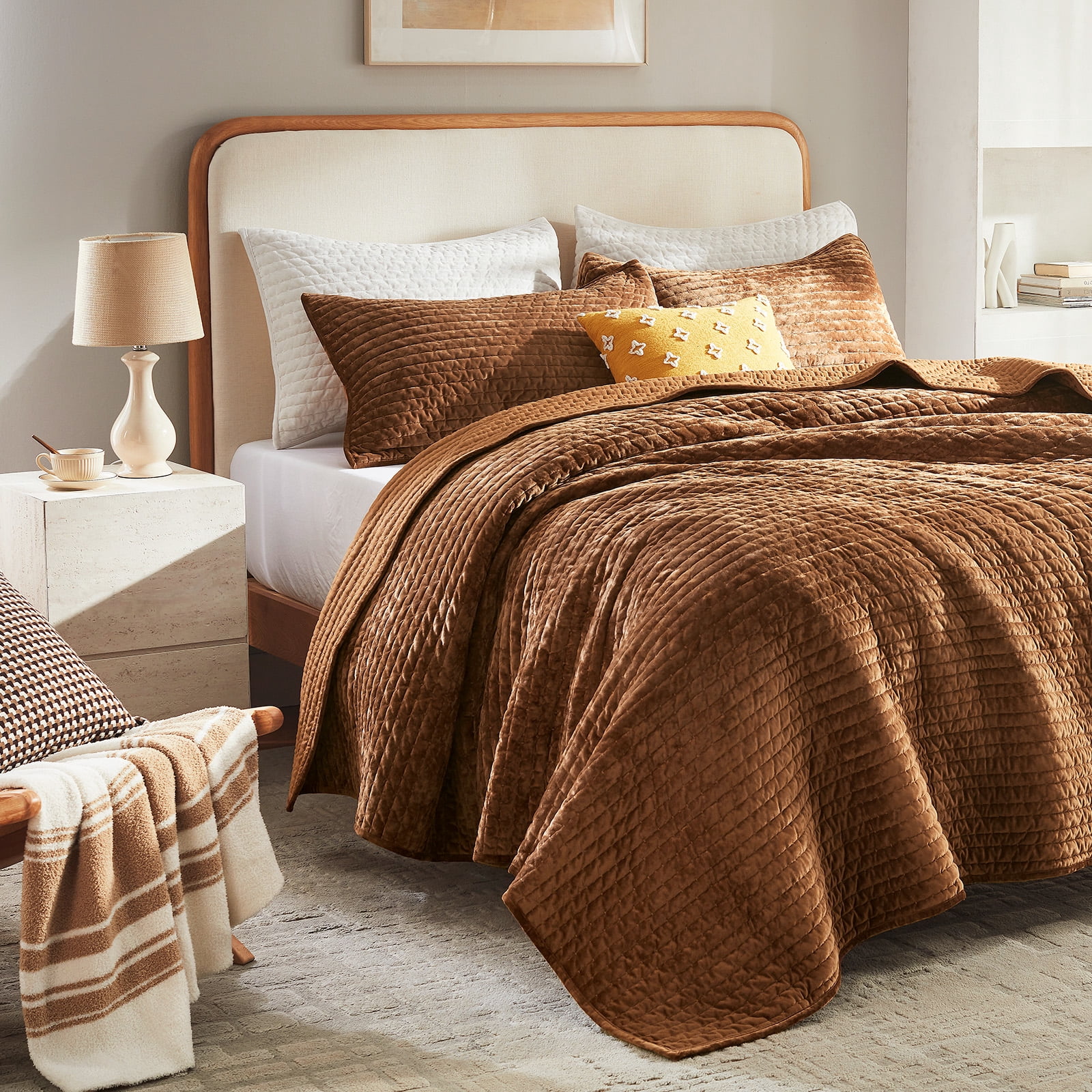 Luxury Velvet Quilt Set King Size 98''x106'', Ultra-Soft Striped Channel Comforter with Exquisite Rice Stitch Detailing, Lightweight All-Season Bedspread Coverlet w/ 2 Shams, Caramel/Brown