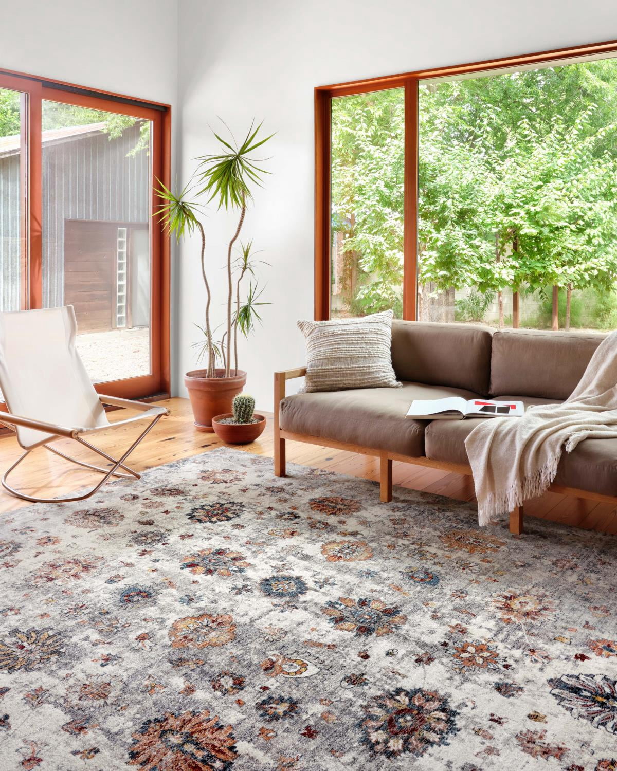 SAM-08 Ivory, Multi 2-7" x 10-0" Size Rug