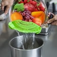 thumbnail image 3 of Colador de silicona con clip para todas las ollas y sartenes, colador de pasta, colador de alimentos con clip para carne, verduras y frutas, colador de cocina de silicona (verde), 3 of 5