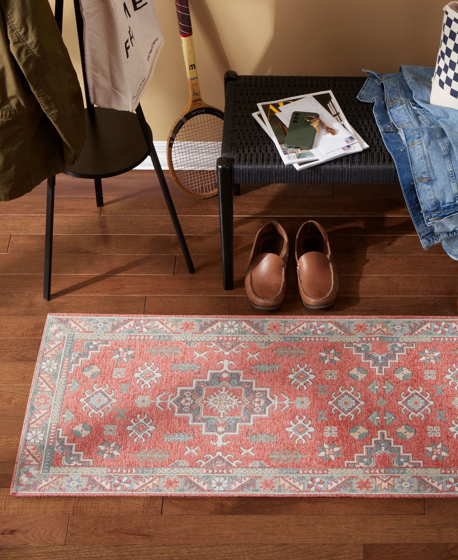 TOWN & COUNTRY LUXE Livie Forever Vintage Everwash® Washable Multi-Use Decorative Rug with Non-Slip Backing, Coral/Grey, 24"x72"