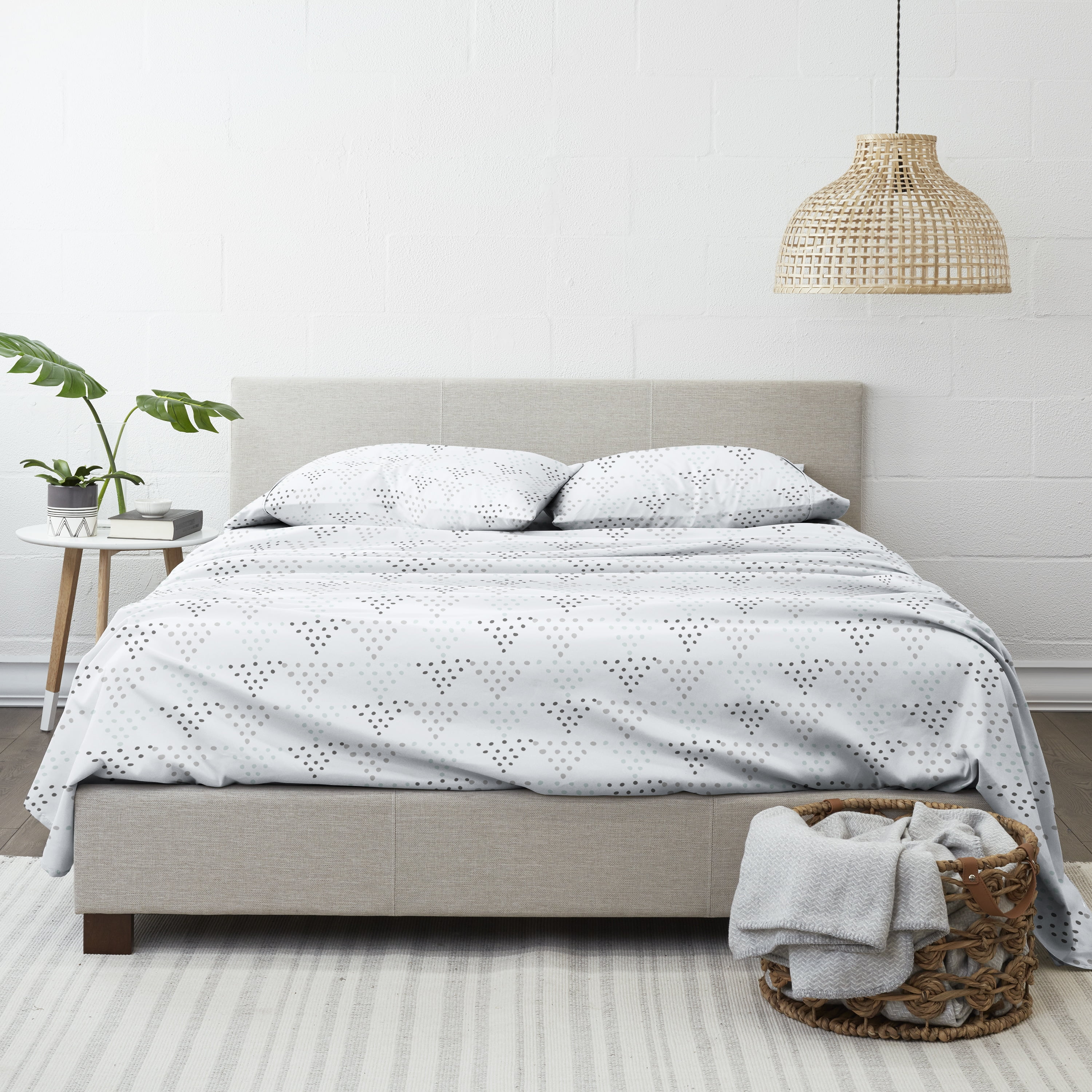Noble Linens 4 Piece Pattern Microfiber Bed Sheets Set, Light Gray Trio, Queen