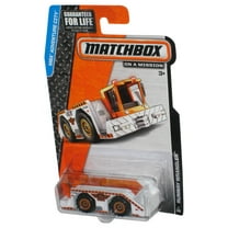 Matchbox MBX Adventure City (2014) White & Orange Runway Wrangler Toy 7/120