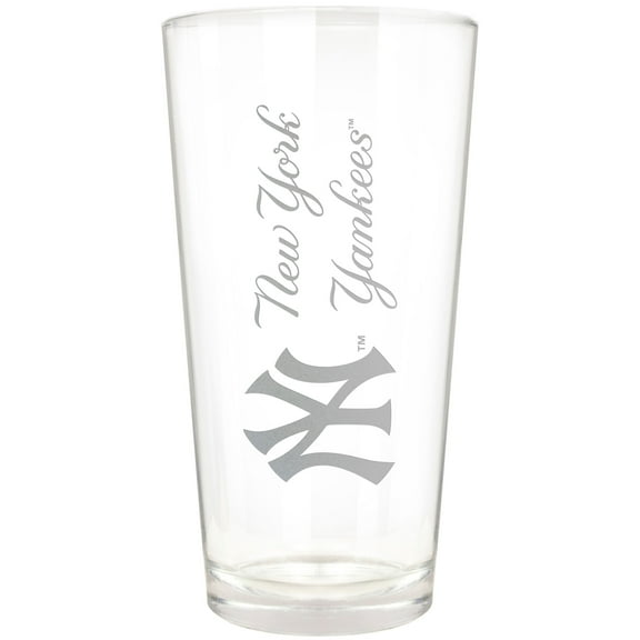 New York Yankees Etched 16oz. Vertical Rally Cry Pint Glass