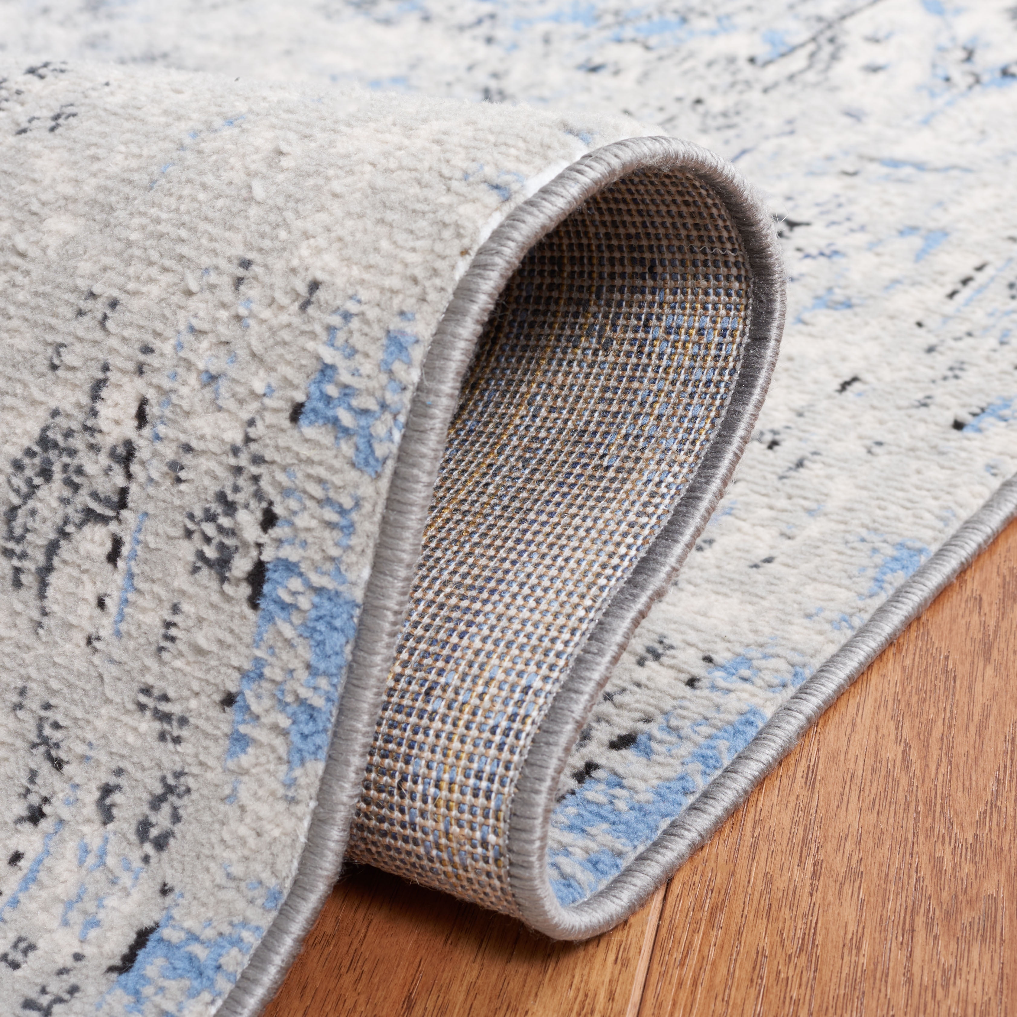 SAFAVIEH Odyssey Edmond Damask Runner Rug, Grey/Light Blue, 2'2" x 8'