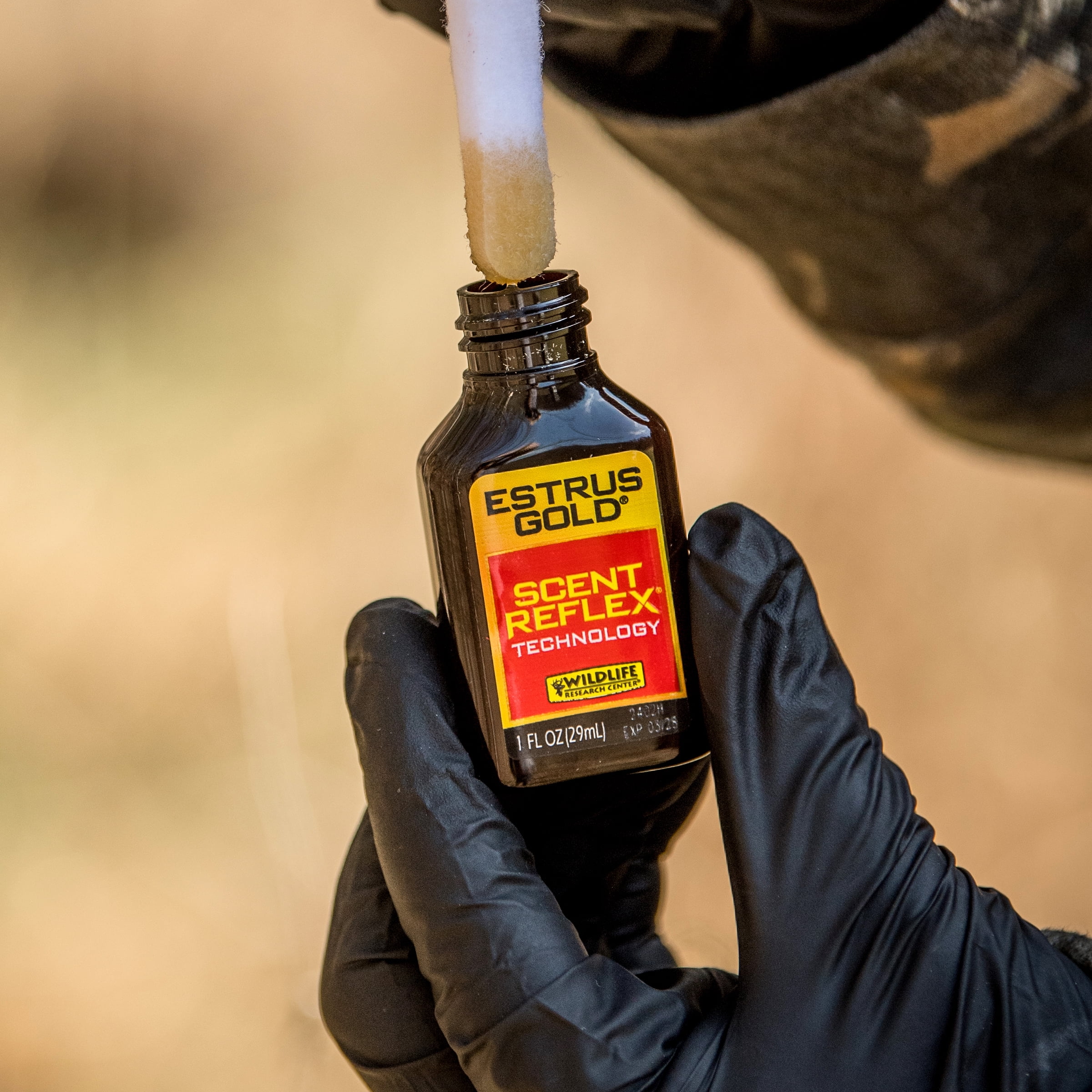 Wildlife Research Center Estrus Gold Synthetic 1 fl oz Hunting Scent