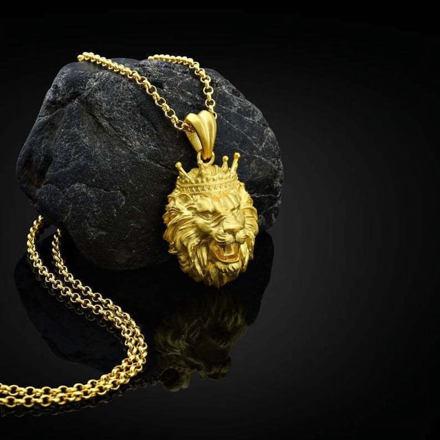Collar de hip hop con cabeza de león y corona para hombre, color dorado, unisex, chapado en hip hop, colgante de animal