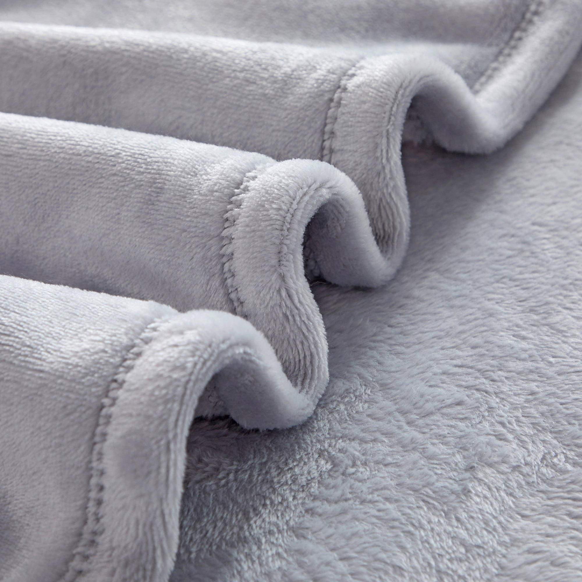 Dearfoams Huge Solid Family Blanket, Grey, 84 x 104 in