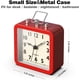 thumbnail image 2 of Reloj despertr a pilas con caja cuadrada de metal, cuarzo analógico sin tictac, reloj de escritorio para dormitorio, viajes, niños (rojo), 2 of 2